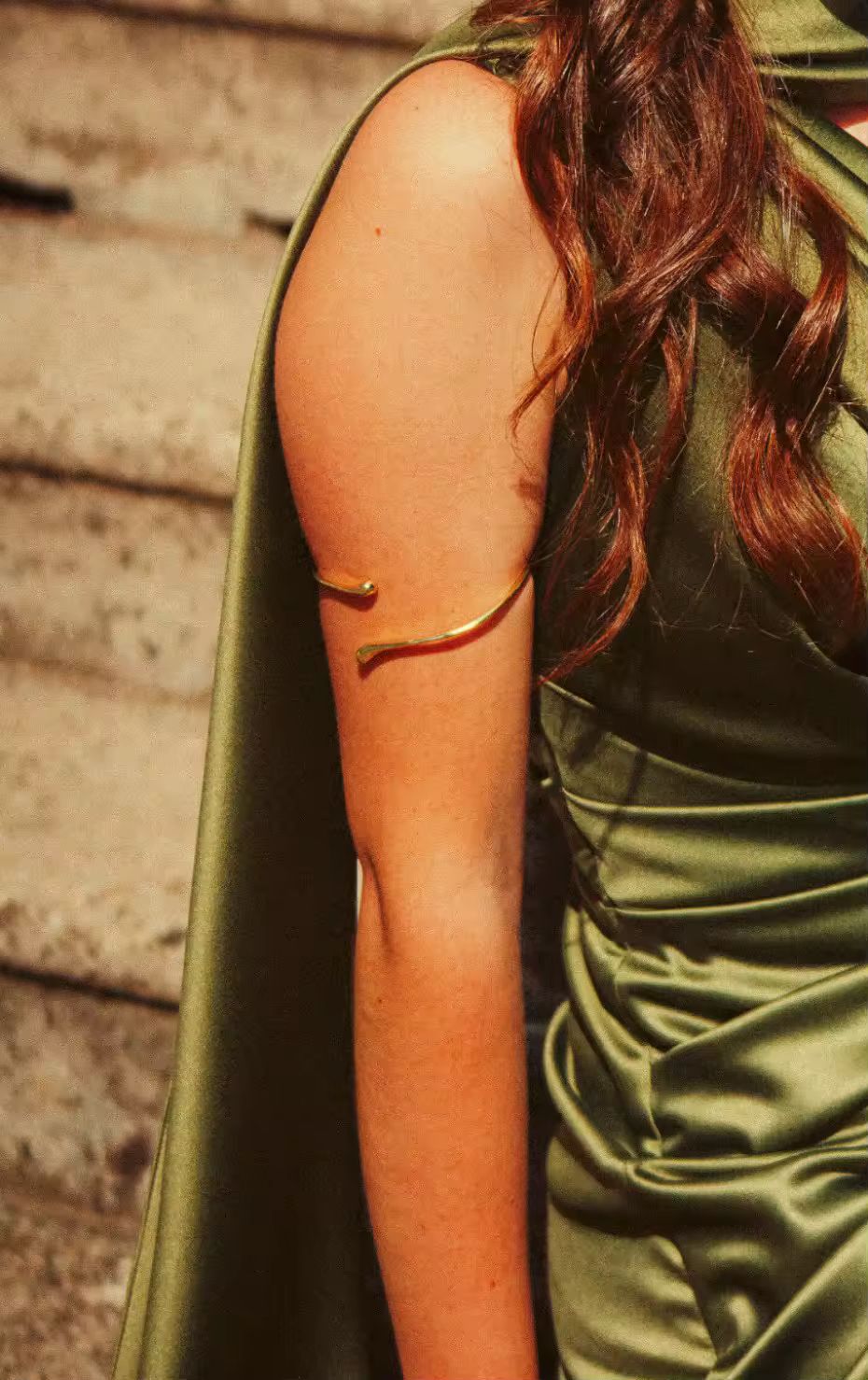 Armreifen Oberarm Wassertropfen – das stilvolle Accessoire für deinen Sommerlook